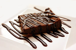 Brownie with chocolate drizzle